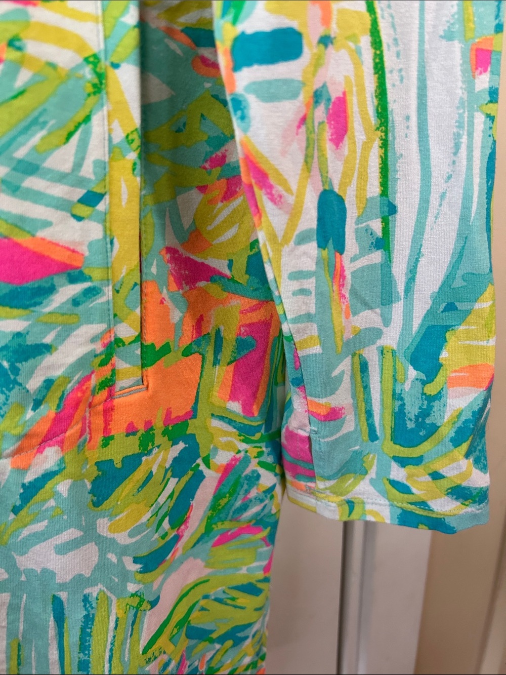 Fabulous Lilly Pulitzer Pastel Coverup Top with Hood XL - Picture 6 of 7